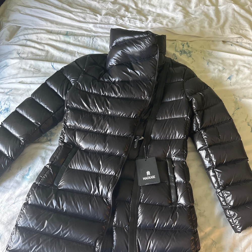 Brand New Mackage Puffer Size Small